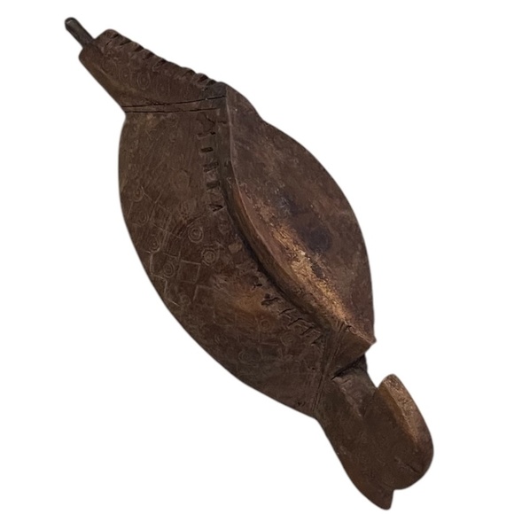 Vintage Hand Carved Wooden Eagle Head Kharal Drinking Bowl - Picture 5 of 12